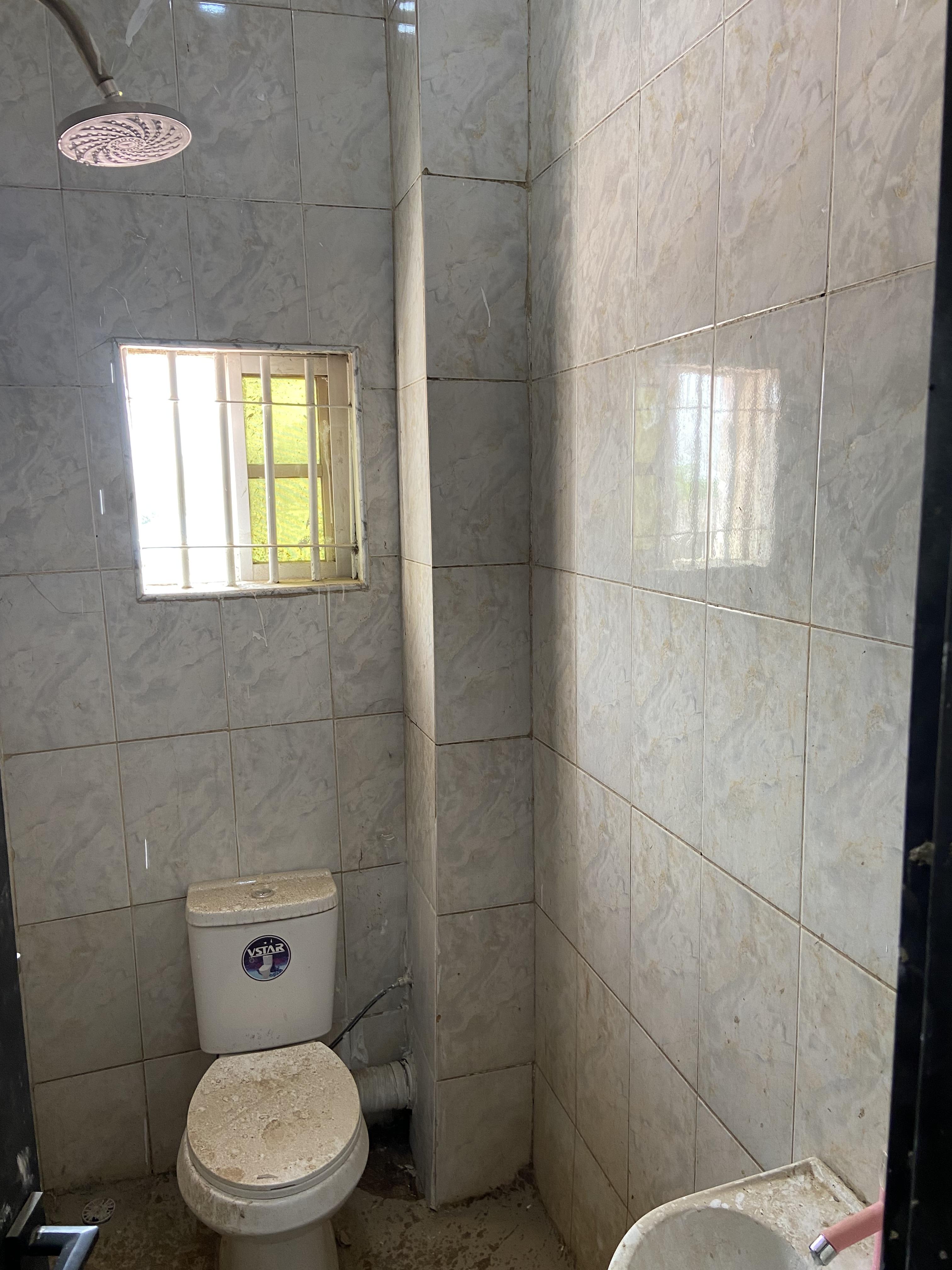 1 bedroom flat (Unit 2)